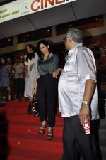 Sridevi, Boney Kaoor,Sonam Kapoor at Shirin Farhad Ki Toh Nikal Padi special screening in Cinemax on 23rd Aug 2012 (222).JPG